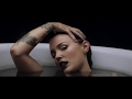 Miriam Bryant - Black Car tekst piosenki