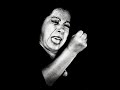 esto es un disco hecho en homenaje a fernanda y bernarda de utrera, un guitarrista flamenco, un cantaor flamenco y un trompetista cl�sico que siente un amor incalculable por el flamenco. guitarra: david navarro cante: manuel f. reyes trompeta: ernesto chuli� este es mi peque�o homenaje a chuli�, gran amigo, gran flamenco y mejor m�sico. un gran abrazo, espero que os guste a los flamencos de youtube