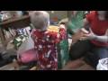 videos de Xmas 2008 - Tyler unwraps his big wheel