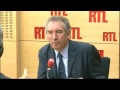 fran�ois bayrou : c'est � c�t� de la plaque !