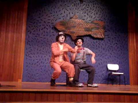 palhaço - Cena com Nico Serrano e Weslei Soares.Terra dos palhaços 2009.