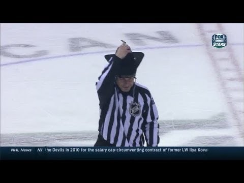 Video: Ref puts on Cowboy hat after Hat Trick