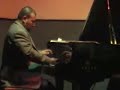 softly as in a morning sunrise
kiyoshi kitagawa trio at papabeto jazz bistro / mexico city
feb. 02, 2008
kiyoshi kitagawa (bass)
rey david alejandre (piano)
luis mario rivera (drums)