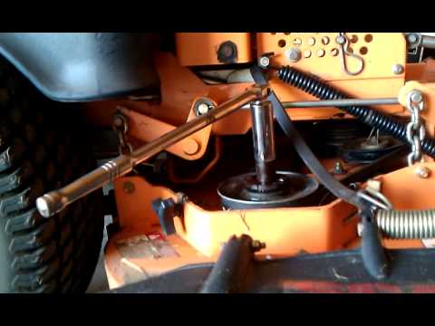how to change oil in scag freedom z