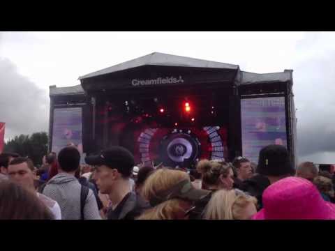 creamfields - Afrojacks introduction and first 5 minutes of his set from creamfields 2012, HD Creamfields 2012 Highlights! - www.youtube.com/watch?v=zsS1bhybSXA.
