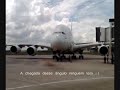 Airbus A-380 pousa em GRU