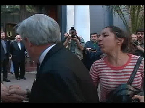 al - El hecho ocurrió esta tarde, cuando el mandatario llegaba a la Parroquia del Sagrado Corazón de Estación Central.