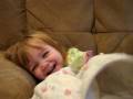 videos de Toddler Pretends to Nap