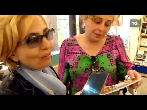 El primer libro adaptado para invidentes con tecnología NFC en España tiene sabor granadino