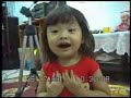 Alis ,,, a coisinha mais fofa que ja vi cantando