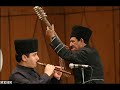 اولین سرود ملی ایران( در زمان مظفرالدین شاه) بازخوانی شده توسط سالار عقیلیخواننده: سالار عقیلیترانه سرا: بیژن ترقیاجرا برای اولین بار در مهر ماه ۸۴ در تالار وحدت توسط ارکستر مللموسیقی بر گرفته از ساخته‌ی ژان باتیست لومر فرانسوی در زمان سلطنت مظفرالدین شاه قاجارنام جاوید وطن صبح امید وطن جلوه کن در آسمان همچو مهر جاودان وطن ای هستی من شور و سرمستی من جلوه کن در آسمان همچو مهر جاودان بشنو سوز سخنم که هم آواز تو منم همه جان و تنم وطنم وطنم وطنم بشنو سوز سخنم که نواگر این چمنم همه جان و تنم وطنم وطنم وطنم همه با یک نام و نشان به تفاوت هر رنگ و زبان همه شاد و خوش و نغمه زنان ز صلابت ایران جوان ز صلابت ایران جوان ز صلابت ایران جوان