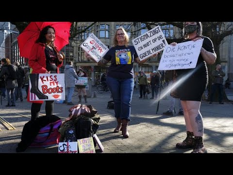 Sexarbeiterinnen protestieren gegen Corona-Verbot:  ...