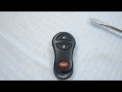 how to change battery in chrysler key fob