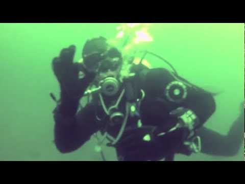 Oostvoornsemeer - Arthur en Arend van Dive Center Oostvoorne aan het duiken bij Slag Stormvogel. Met dank aan Arend voor de onderwater beelden. Voor meer informatie over de vo...