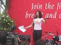 fran drescher tells a joke at the la revlon run/walk for women