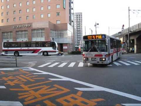 大量に押し寄せる西鉄バス