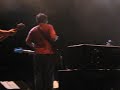 Kisp�l koncert a sz�nfalak m�g�l