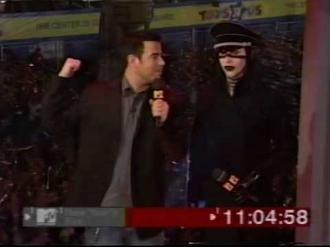 Disposable Teens/Surrender (MTV New Year’s Eve 2000) 
