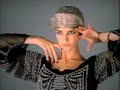 Fashion.com.ar- S Seymour photographed by Richard Avedon