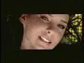 belinda (15 de agosto de 1989) es una actriz y cantante de pop mexicana

belinda naci� en la ciudad de madrid, pero desde muy peque�a radica en la ciudad de m�xico. en el 2000 inici� su carrera en la televisi�n mexicana como actriz en la telenovela infantil, amigos x siempre con mart�n ricca. posteriormente protagoniz� otras telenovelas como, aventuras en el tiempo, junto a christopher uckermann y c�mplices al rescate, telenovela en la que interpret� a dos personajes simult�neamente (mariana y silvana). en esta �ltima, no pudo continuar por problemas ajenos a belinda y fue remplazada por la actriz daniela luj�n. adem�s de participar en la trilog�a, belinda colabor� en los soundtracks de estas telenovelas logrando altas ventas a nivel nacional. tambien cabe destacar que hizo una peque�a participaci�n en la telenovela corazones al l�mite donde interpret� el tema principal de la misma.

en 2003, lanz� su primer �lbum hom�nimo belinda, vendido en latinoam�rica y principalmente en m�xico. ese mismo a�o, sali� a la venta el dvd 