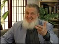 What's Islam? Islam in Brief - Yusuf Estes Introduction to Islam. Courtesy of www.guideus.tv Yusuf Estes was born in the mid-west United States 1944 to a religious Christian family. They to Houston, Texas in 1949 where he grew in the Disciples of Christ and was baptized into the church in 1956. Over the years he completed his studies in music and became a music teacher, well known entertainer and businessman and finally a music minister calling people to the Lord with his music and Bible. During his business career he built up a chain of music stores and even had his own television series called the 