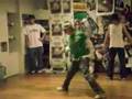 G-Dragon & YB's dancing clip2