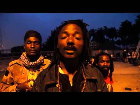 VillageRasta - Village rasta détruit.