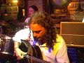 Zaguan (Tributo a Triana), La Linea, Molly Blooms