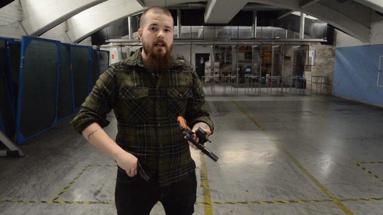 Nopein tapa ladata revolveri - Moon clipit