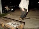 20sec. video with the sounds of skateboarding.