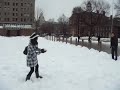 Dodging Snowballs ifo Independence Hall