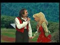 Bulgarian Folk :Duet \"Sladko Medeno\" Brala moma kapini