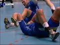 Geir Oustorp brekker beinet i en håndballkamp