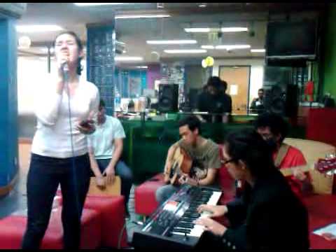 Ku Tak Bisa (Slank) Cover By Raisa Ku Tak Bisa (Slank) Cover By Raisa