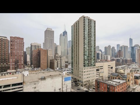 A large 1-bedroom with a balcony on the Gold Coast / Old Town border A large 1-bedroom with a balcony on the Gold Coast / Old Town border