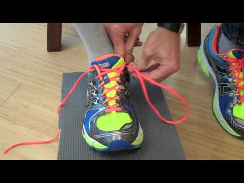 how to properly tie shoes