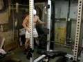 Decline-bench-press-