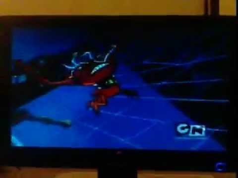 artropode - Ben 10 se transformando em Artropode em Força Alienigena.