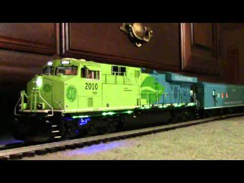 ES44AC - Hi guys! After nearly a 3 year wait I finally received my MTH GEVO Hybrid, in June of 2012. Here is a detailed review of this fine engine. Please leave your ...