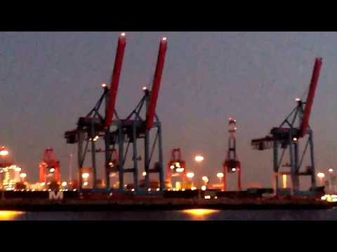 Hamburg Hafen bei velgnne / 29.06.2018 / 1