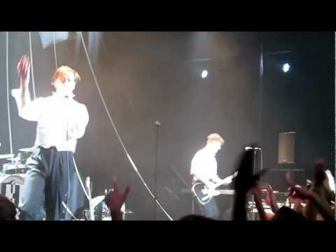 0 The Hives : LIVE REPORT news live reports 