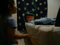 la pau saltando la cuerda