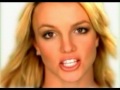 Britney jugando fútbol