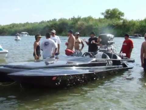 how to drive a jet boat