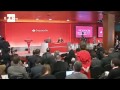 Madrid, 31 ene (EFE).- El presidente del Grupo Santander, Emilio Botín, ha considerado hoy que las reformas que está realizando el nuevo Gobierno van en la buena dirección, pero 