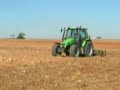 Deutz Fahr Agrotron 85 con arados