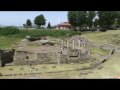 ( http://www.youtube.com/volterratelevision go to channel)
fatto edificare in et� augustea dalla famiglia caecina, sfruttando il declino del colle al teatro vi si accedeva dalla zona del foro (chiesa di s. michele 