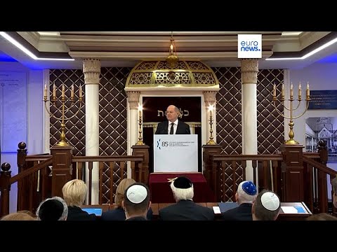 “NEVER AGAIN IS NOW!” Thousands of Germans rally in Berlin against anti-Semitism