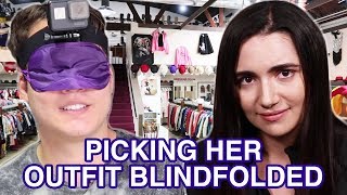 I Picked My Girlfriends Outfit Blindfolded