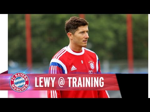 FC Bayern training session with Lewandowski, Bernat and Rode FC Bayern training session with Lewandowski, Bernat and Rode